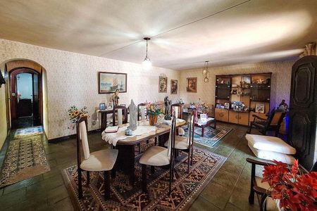 Casa à venda com 3 quartos, 400m² em Itaipu, Niterói