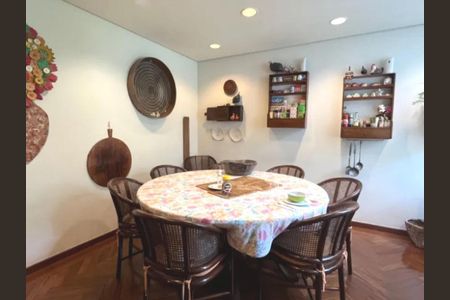 Casa à venda com 1162m², 5 quartos e 12 vagas