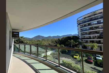 Apartamento à venda com 94m², 3 quartos e 2 vagas Apartamento à venda com 94m², 3 quartos e 2 vagasVaranda