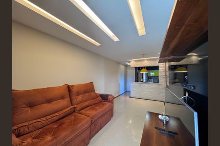 Apartamento à venda com 94m², 3 quartos e 2 vagas Apartamento à venda com 94m², 3 quartos e 2 vagasSala