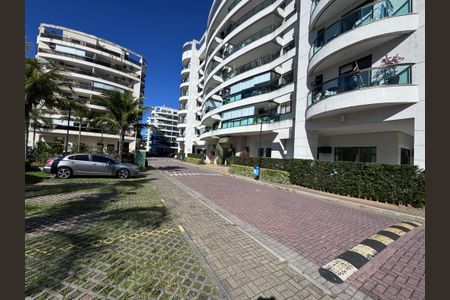 Apartamento à venda com 94m², 3 quartos e 2 vagas Apartamento à venda com 94m², 3 quartos e 2 vagasFachada