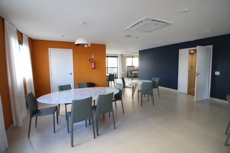 Apartamento para alugar com 55m², 2 quartos e 1 vagaÁrea comum - Salão de festas
