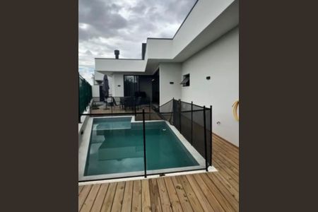 Casa de condomínio à venda com 229m², 3 quartos e 4 vagasFoto 04