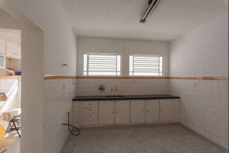 Casa à venda com 350m², 3 quartos e 3 vagasCozinha