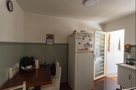 Casa à venda com 350m², 3 quartos e 3 vagasCasa 2- Cozinha