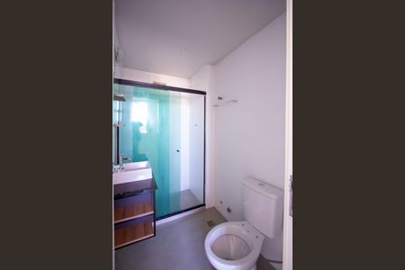 Apartamento à venda com 70m², 2 quartos e 1 vaga Apartamento à venda com 70m², 2 quartos e 1 vagaBanheiro da Suíte