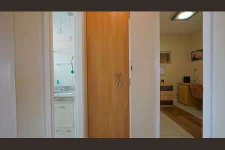 Apartamento à venda com 170m², 3 quartos e 3 vagasSuíte 1