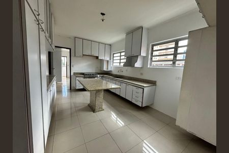 Casa à venda com 300m², 5 quartos e 5 vagasFoto 10