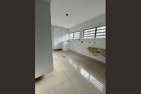 Casa à venda com 300m², 5 quartos e 5 vagasFoto 12