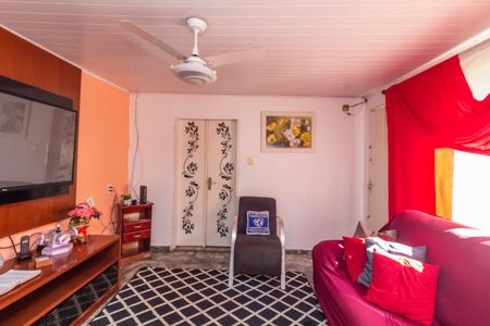 Casa à venda com 400m², 2 quartos e 5 vagasSala