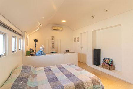 Casa de condomínio para alugar com 195m², 4 quartos e 3 vagasQuarto 4