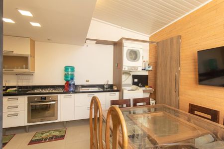 Casa de condomínio para alugar com 195m², 4 quartos e 3 vagasCozinha e Área de Serviço