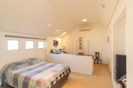 Casa de condomínio para alugar com 195m², 4 quartos e 3 vagasQuarto 4