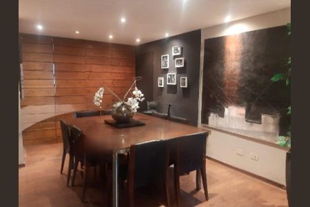Apartamento à venda com 3 quartos, 224m² em Morro dos Ingleses, São Paulo