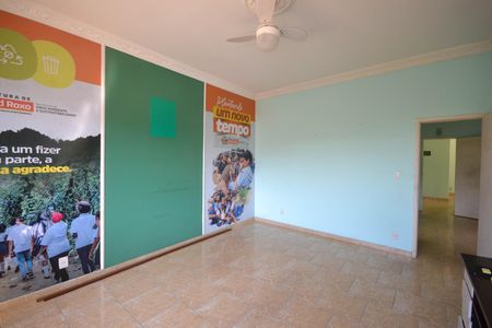 Casa para alugar com 420m², 4 quartos e 2 vagas Casa para alugar com 420m², 4 quartos e 2 vagasQuarto 4