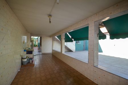 Casa para alugar com 420m², 4 quartos e 2 vagas Casa para alugar com 420m², 4 quartos e 2 vagasÁrea de Serviço