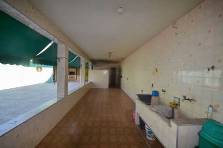 Casa para alugar com 420m², 4 quartos e 2 vagas Casa para alugar com 420m², 4 quartos e 2 vagasÁrea de Serviço