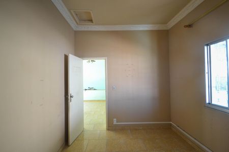 Casa para alugar com 420m², 4 quartos e 2 vagas Casa para alugar com 420m², 4 quartos e 2 vagasQuarto 2