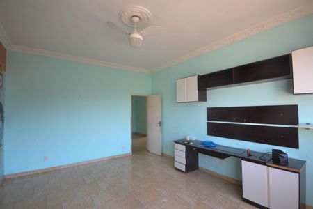 Casa para alugar com 420m², 4 quartos e 2 vagas Casa para alugar com 420m², 4 quartos e 2 vagasQuarto 4