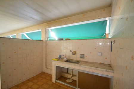 Casa para alugar com 420m², 4 quartos e 2 vagas Casa para alugar com 420m², 4 quartos e 2 vagasÁrea de Serviço