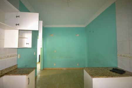 Casa para alugar com 420m², 4 quartos e 2 vagas Casa para alugar com 420m², 4 quartos e 2 vagasCozinha