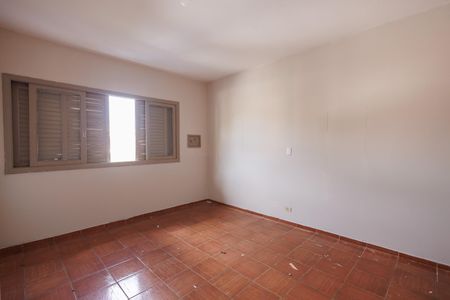 Casa para alugar com 240m², 3 quartos e 3 vagas Casa para alugar com 240m², 3 quartos e 3 vagasSuíte