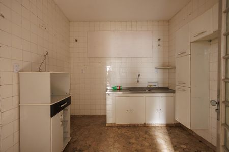 Casa para alugar com 240m², 3 quartos e 3 vagas Casa para alugar com 240m², 3 quartos e 3 vagasCozinha