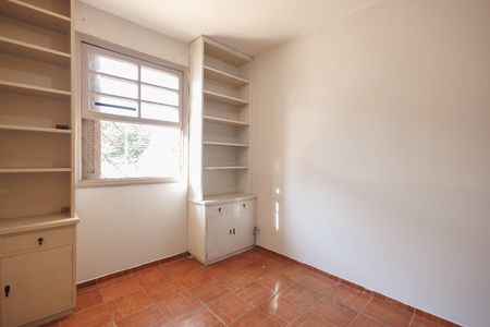 Casa para alugar com 240m², 3 quartos e 3 vagas Casa para alugar com 240m², 3 quartos e 3 vagasQuarto 2