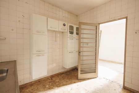 Casa para alugar com 240m², 3 quartos e 3 vagas Casa para alugar com 240m², 3 quartos e 3 vagasCozinha