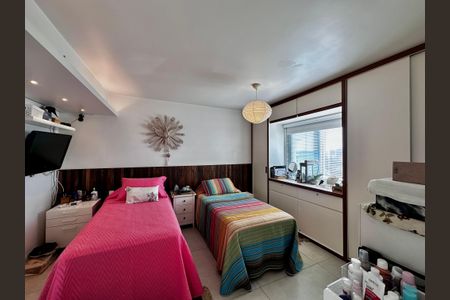 Apartamento à venda com 132m², 1 quarto e 1 vagaSuíte