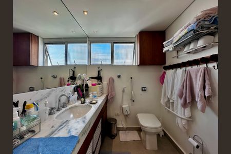 Apartamento à venda com 132m², 1 quarto e 1 vagaBanheiro Suíte