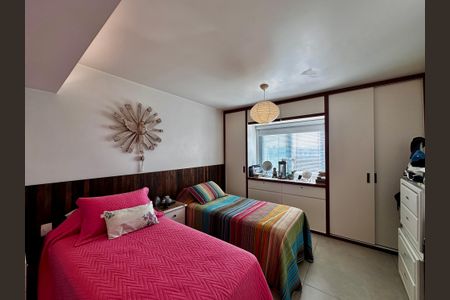 Apartamento à venda com 132m², 1 quarto e 1 vagaSuíte