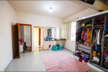 Casa à venda com 280m², 4 quartos e 8 vagasQuarto de serviço 2