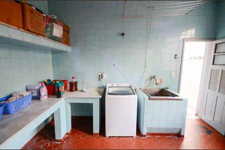 Casa à venda com 280m², 4 quartos e 8 vagasÁrea de Serviço