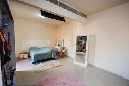 Casa à venda com 280m², 4 quartos e 8 vagasQuarto de serviço 2