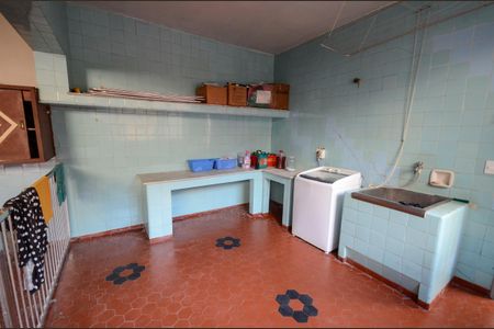 Casa à venda com 280m², 4 quartos e 8 vagasÁrea de Serviço