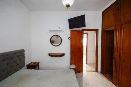 Casa à venda com 280m², 4 quartos e 8 vagasSuíte