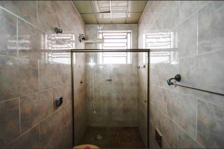 Casa à venda com 280m², 4 quartos e 8 vagasBanheiro da Suíte