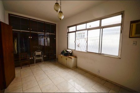 Casa à venda com 280m², 4 quartos e 8 vagasQuarto 1