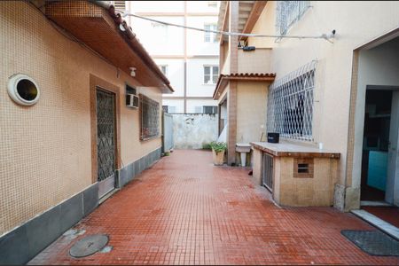Casa à venda com 280m², 4 quartos e 8 vagasÁrea de Serviço