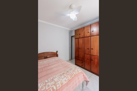 Casa à venda com 90m², 2 quartos e 2 vagas Casa à venda com 90m², 2 quartos e 2 vagasQuarto 2