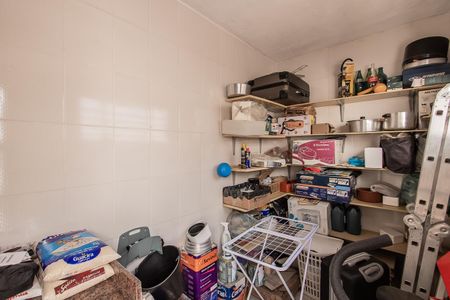 Casa à venda com 90m², 2 quartos e 2 vagas Casa à venda com 90m², 2 quartos e 2 vagasQuarto de Serviço