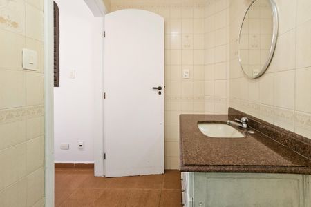 Apartamento para alugar com 130m², 3 quartos e 1 vaga Apartamento para alugar com 130m², 3 quartos e 1 vagaBanheiro da suíte 1