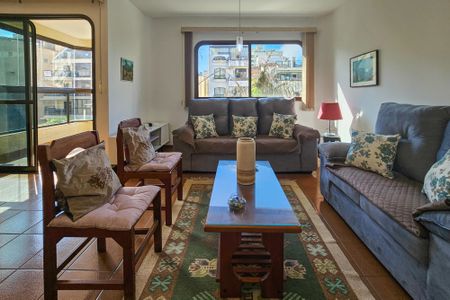 Apartamento para alugar com 130m², 3 quartos e 1 vaga Apartamento para alugar com 130m², 3 quartos e 1 vagaSala