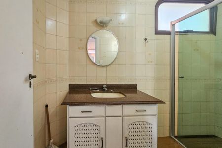 Apartamento para alugar com 130m², 3 quartos e 1 vaga Apartamento para alugar com 130m², 3 quartos e 1 vagaBanheiro da suíte 1