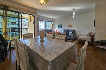 Apartamento para alugar com 130m², 3 quartos e 1 vaga Apartamento para alugar com 130m², 3 quartos e 1 vagaSala