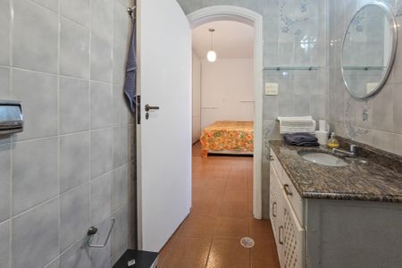 Apartamento para alugar com 130m², 3 quartos e 1 vaga Apartamento para alugar com 130m², 3 quartos e 1 vagaBanheiro da suíte 2