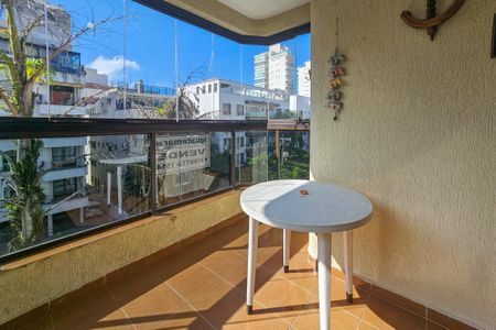 Apartamento para alugar com 130m², 3 quartos e 1 vaga Apartamento para alugar com 130m², 3 quartos e 1 vagaVaranda