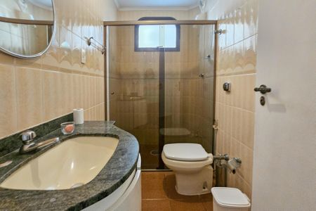 Apartamento para alugar com 130m², 3 quartos e 1 vaga Apartamento para alugar com 130m², 3 quartos e 1 vagaBanheiro