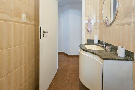 Apartamento para alugar com 130m², 3 quartos e 1 vaga Apartamento para alugar com 130m², 3 quartos e 1 vagaBanheiro